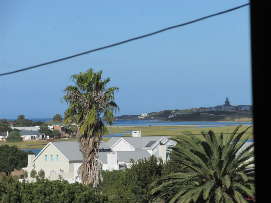 2 Bedroom Property for Sale in Stilbaai Wes Western Cape